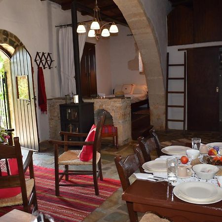 Anna'S Stone House Villa Megala Chorafia Bagian luar foto
