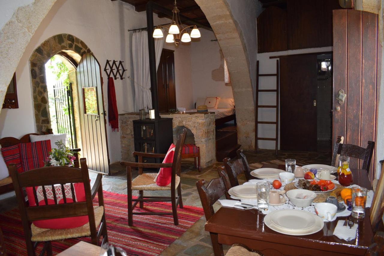 Anna'S Stone House Villa Megala Chorafia Bagian luar foto
